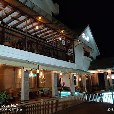 Red Sparrow Munnar Exterior photo