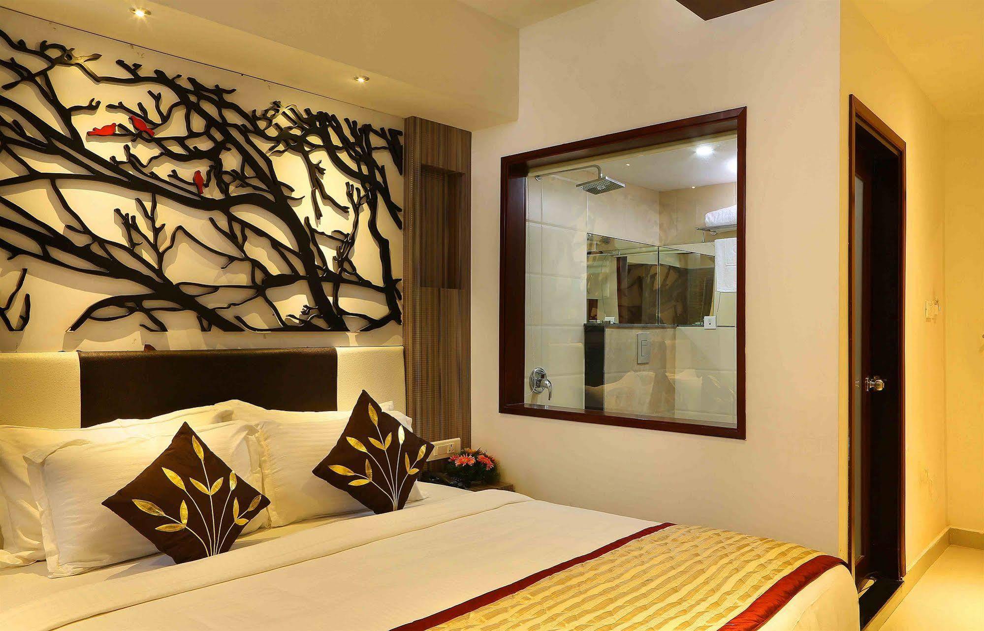 Red Sparrow Munnar Exterior photo