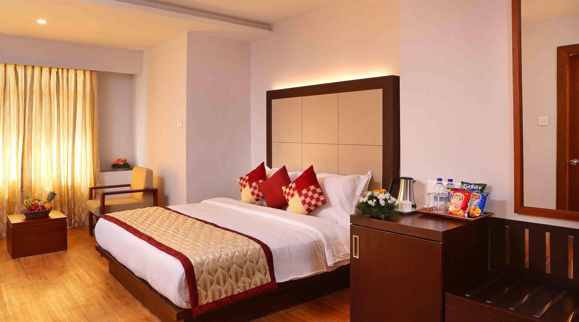 Red Sparrow Munnar Exterior photo
