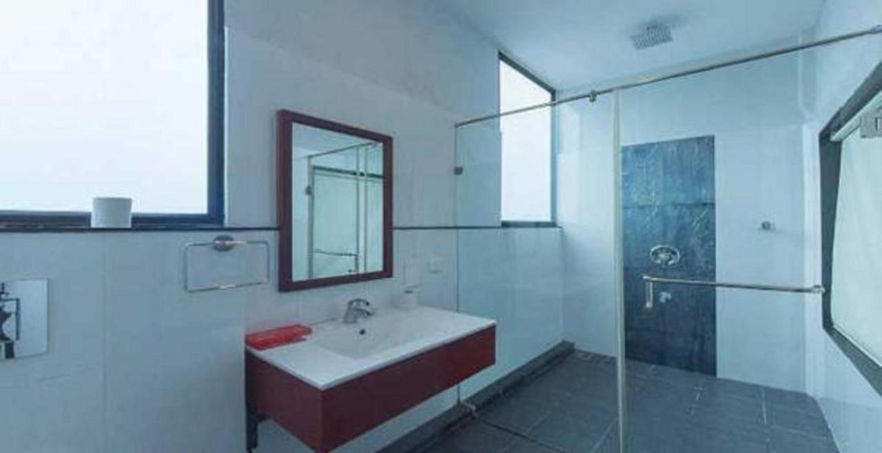 Red Sparrow Munnar Exterior photo