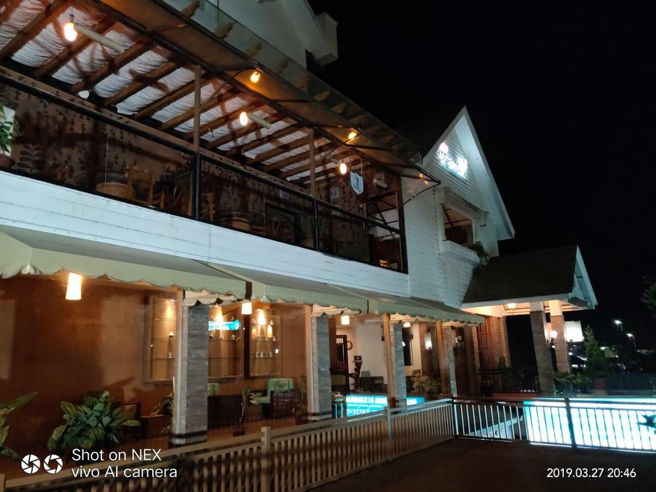Red Sparrow Munnar Exterior photo